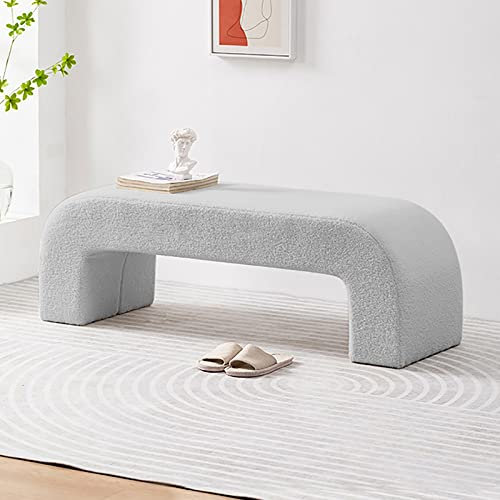 Luxuriöse Samtbank mit Kunstfellpolsterung und modernem Design