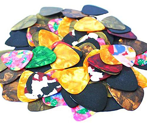 U/K Klassische dünne Celluloid Plektren Plektren für Gitarre Bass 20 Stück 0,71 mm zufällige Farbe kreativ und nützlich