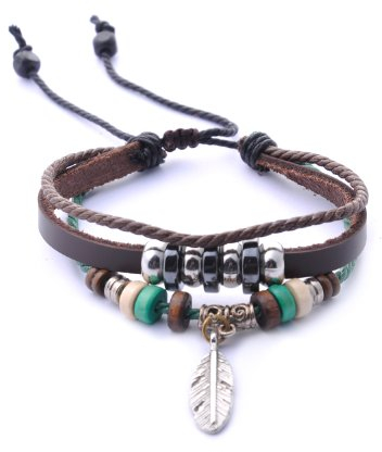 Morella Damen Armband aus Leder mit Perlen und Feder Anhänger