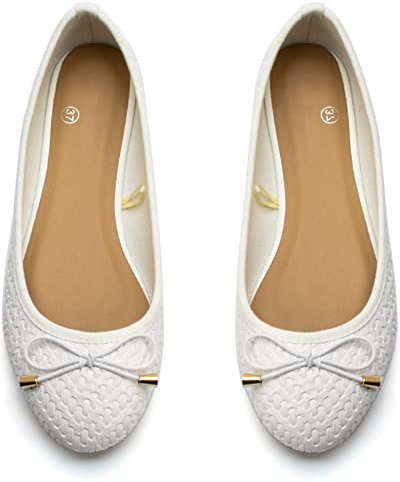 Dernolsea Womens Ballet Flats, Patent Leather Bow Round Toe Foldable Flat Slip On Pumps Dolly Ballerina Shoes Pure White Size 5.5