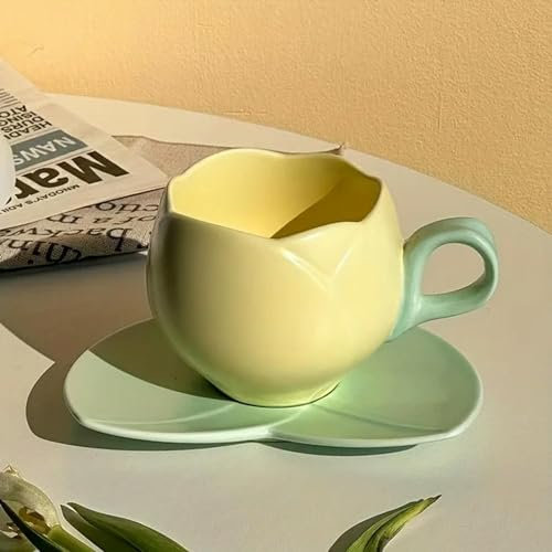 XIUPO Abiti, tazze e piattini a tulipano, tazzine e piattini da caffè in ceramica a forma di fiore, deliziose tazze da bere.