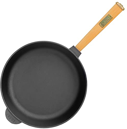 Gusseisenpfanne Ø24cm 62mm hoch mit Holzgriff | Gußeisenpfanne | Induktion Pfanne aus Gusseisen | Gusseiserne Bratpfanne geeignet für Gasgrill, Backofen, Feuerstelle und alle Herdarten inkl. Induktion