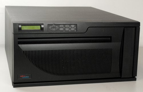 Fujitsu Exabyte 221L 4.2TB / 8.4TB 21x LTO Ultrium 2 200GB/400GB SCSI LVD 270020-1400 9084-221 / MBK Wechsler