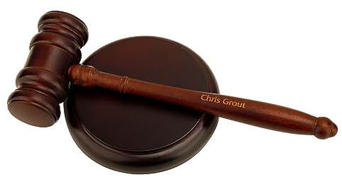 Personalisierte gravierte Hammer und Block Set Holz Vintage Gavel mit rundem Hammer Sound Block Custom Text Geschenk für Richter, Anwalt, Meeting, Auktion Verkauf, Unternehmen