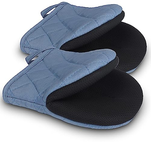 Goldmeet 1 Pair Short Oven Mitts, Heat Resistant Silicone Kitchen Mini Mitts for 500 Degrees, Non-Slip Grip Surfaces and Hanging Loop Glove, Baking Grilling Barbecue Microwave Machine Washable, Blue