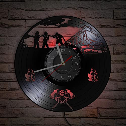 Smotly Vinyl-Wanduhr mit Nachtlicht, entworfen für Feuerwehrleute, um Feuer zu löschen, ein Geschenk, um Menschen daran zu erinnern, sich um die Umwelt zu kümmern