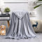 GAIFNAG Kuscheldecke Decke Sofa Strickdecke 70 x 220 cm Baumwollmix Weich, Warm & Waschbar Kuscheldecke Regenbogen für Bett Sofa Schlafzimmer Büro Home, Hellgrau
