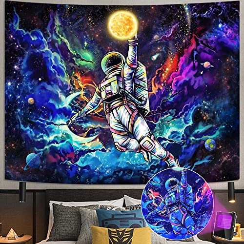 kampdream Blacklight Astronaut Weltraum-Wandteppich, UV-reaktives Galaxie-Universum, Planet, leuchtet im Dunkeln, Wandteppiche für Männer, Jungen und Jugendliche, cooles Poster, 111 x 152 cm