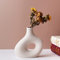 Weiße Keramikvase für Pampasgras,Unregelmäßige Donut-Vase für frische/trockene Blumen, Neutrale Boho Nordic Minimalismus Stil Blumenvasen für Esstisch, Wohnzimmer, Büro, Schlafzimmer (Small)