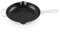 Le Creuset Bratpfanne aus emailliertem Gusseisen, 22,9 cm, Weiß