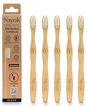 Niyok® Bambus Zahnbürste KINDER IN NOT 5er • Zahnbürste aus Bambus • Mittelweiche Borsten • Natürliche Holzzahnbürste • Nachhaltige Zahnbürsten • Toothbrush • Plastikfrei & Vegan