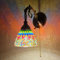 LOGT Tiffany Wandleuchte mit Schalter Retro Landhausstil Wandlampe Viktorianisch Vintage Deko Leuchte Wand Nachttischlampe Handgemacht Buntglas Schirm Wandbeleuchtung mit Zugschalter Metallsockel E27