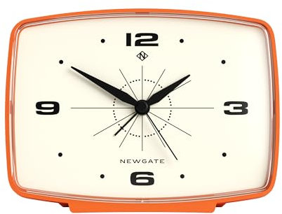 NEWGATE® Brooklyn wecker | Rechteckiges Retro Design | Kürbis orange | Ideal für nachttisch, Schreibtisch, Regal und kaminsims | Mid Century Retro Accessoires für Schlafzimmer und büro