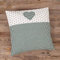 Kissen-Bezug in 40x40 cm für Deko-Kissen Sofa-Kissen - Baumwolle Kissen-Hülle LISE grün im Herz Landhaus-Stil - Waschbarer Reißverschluss Zierkissen-Bezug für Kopfkissen Couchkissen