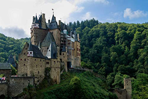 hansepuzzle 68955 - Burg Eltz Puzzle 2000 Teile - Gebäude Puzzle mit hochwertiger Aufbewahrung: Kartonbox und wiederverschließbarem Beutel - Puzzle-Maße: 90 x 60 cm