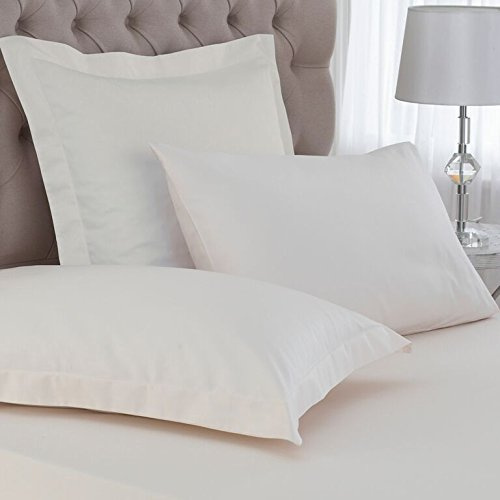 100% Egyptian Cotton Percale 200 Thread Count Oxford Pillow Pair (Ivory)