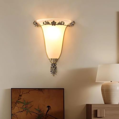 WRMING Vintage Wandleuchte Messing, Landhaus Innen Wandlampe mit weiße Glasschirm, 6W Treppenhaus Wandbeleuchtung Warmweiß Flurlampe in Antik-Finish, E27 Fassung, Schlafzimmer Wohnzimmer Deko,B