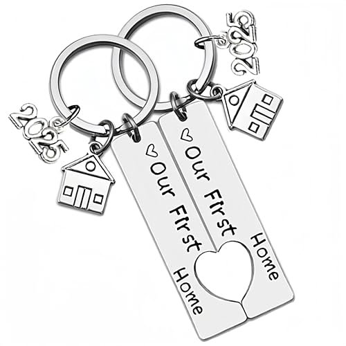Lucktao 2 Pièces Porte Clef Maison,Porte-clés Couple en Acier Inoxydable,Porte-clés Couple Maison Personnalisé 2025,Porte-clés Première Maison Présent (OUR FIRST HOME)
