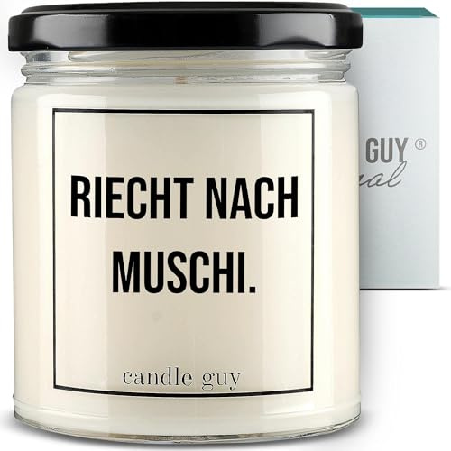 candle guy Duftkerze im Glas [Brennzeit 70h] - Duft-Kerze handgemacht mit Spruch | Freches Geschenk für Frauen, Freundin, Geburtstag | 100% Sojawachs, schöne natürliche Düfte mit ätherischem Öl