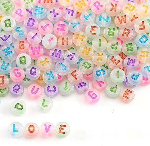 YIEUR 1000 Stück Buchstabenperlen nachtleuchtende zum Basteln, 7mm Buchstaben Perlen Zwischenperlen mit Loch, Rund Alphabet Perlen Namen für Deko Handwerk Schmuckherstellung(bunte)