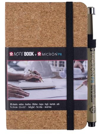 Sakura Sketch Notebook 9x14cm mit 80 säurefreien cremeweißen Blättern 140gsm, inkl. Sakura Pigma Micron Stifthalter, Hardcover Design, elastischer Verschluss für unterwegs