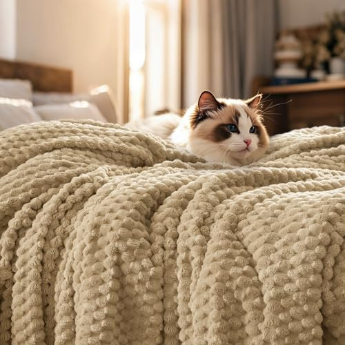 PHF Kuscheldecke Fleecedecke Flauschige Decke 229x229cm, Oeko-TEX® Zertifiziert Exquisite und Warme Leichte Wohndecke, 3D Jacquard Blanket für Sofa Bett, Jacquard Kamel/Hellkhaki