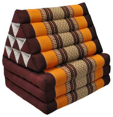 Thaiboo® Thaikissen mit 3 Auflagen, handgefertigt, Thaimatte zum Klappen, Dreieckskissen mit Klappmatratze, Keilkissen Kapok, Rücken Yogakissen Faltbar, ca.170x50x8 – Braun/Orange