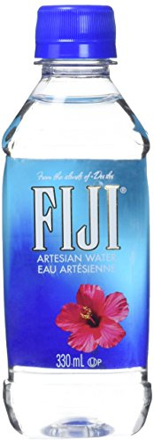 Fiji Water - Eau Minérale Plate des Îles Fidji - Eau Artésienne Enrichie en Minéraux - Filtration Naturelle, Conditionnée sans Contact avec la Main de l'Homme - 33cl