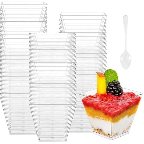 BASVII Lot de 100 Verres à Dessert en Plastique de 60 ml, Réutilisables Avec 100 Cuillères à Dessert pour Pudding, Mousse, Crème Glacée, Gobelets à Dessert Carrés pour Anniversaire (Trasparente)