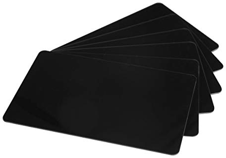 Karteo Plastikkarten Blankokarten [50 Stück] schwarz glänzend Standard EC-Kartenformat (CR-80)