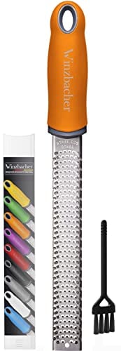 Winzbacher – Rallador para Queso, Limón, Nuez Moscada, Jengibre y Más | Cuchilla de Acero Inoxidable Afilada | Apto para Lavavajillas | Incluye Cepillo de Limpieza (Burnt Orange | Naranja)