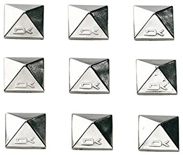Dakine Stomp Pad Pyramid Studs