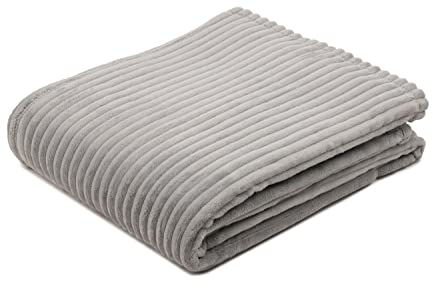 Gözze - Kuschelweiche Kuscheldecke, Feine Cord-Optik, 1040g/Stück, 150 x 200 cm - Silber