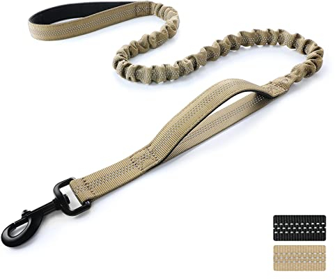 rabbitgoo Starke Bungee Hundeleine mit 2 Gepolsterten Griff und Metallhaken, Taktische Sicherheit Hundeführleine für Große/Mittlere Hunde, Flexi Elastische Ruckdämpfer Führleine, Braun 114-158cm
