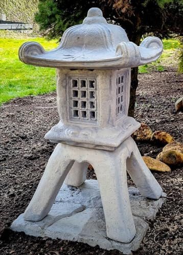Casa Padrino Garten Leuchte im Japanischen Stil Pagode Grau 39 x 39 x H. 71 cm - Garten & Terrassen Leuchte - Wetterbeständige Garten Laterne - Garten Terrassen Beleuchtung