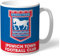 Personalisierte 11oz Keramikbecher mit Club Wappen für Ipswich Town FC Fans, großes Geschenk für Ipswich Town Fußballfans, Keramik Tee Kaffeebecher