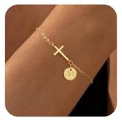 VIROMY Gold Armbänder für Frauen Dainty Cross Chain 14K Gold Plattiert Ursprüngliche M Anhänger Armband für Frauen Charm Letter Chain Dainty Nicht Anlaufender Schmuck