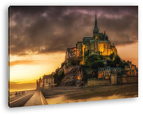 Leinwandbild Mont St Michel bei Sonnenuntergang, magisch und monumental Format: 60x40 cm XXL Kunstdruck Bild auf Keilrahmen/Wandbild/Wohnzimmer Deko
