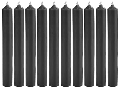 BUTLERS 10er Set Stabkerzen 18 x Ø 2,2cm unparfümiert | Spitzkerzen für Tischdeko, Weihnachtsdeko | Tafelkerzen zur Dekoration im Wohnzimmer, Bad | Lange Kerzen Haushaltskerzen für Kerzenhalter