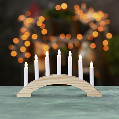 Fensterleuchter Bea von Star Trading, Kerzenständer mit 7 Glühbirnen E10 warmweiß, Weihnachtsdeko aus Holz in Natur, Kabelschalter, Länge: 39 cm
