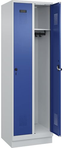 C + P Möbelsysteme C+P | Spind Evolo Plus | 2 Abteile | lichtgrau/enzianblau | B 600 mm | mit Bodensockel | Drehriegel