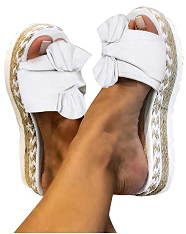 Sandales Plates Femme Bout Ouvert Pantoufles Slip-on Été Claquettes Nu Pieds Semelle Compensée Confortable Chaussures Antidérapant de Plage Wedges Platform Slipper Bohemia Beach Sandals (Blanc, 37)