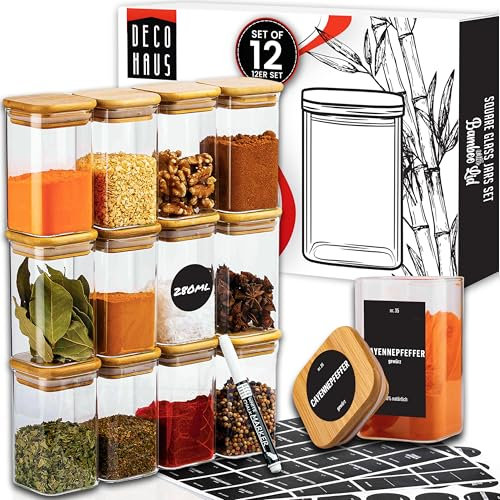 Deco haus® Lot de 12 pots à épices carrés avec étiquettes à épices - Lot de 12 pots à épices avec couvercle en bois pour vos épices - Boîtes à épices
