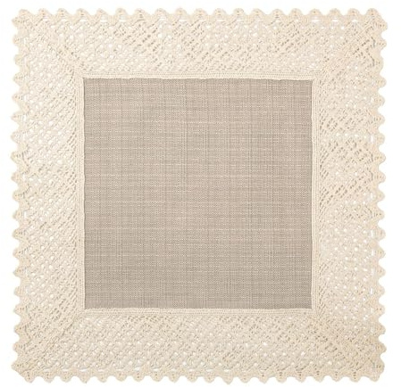 invitta Kleine Tischdecke 40x40 cm Mitteldecke mit Spitze Beige-Ecru Meliert in Leinenoptik mit 7cm Baumwollspitze - Baumwolle Polyester 230g/m² Schwere Qualität, Fleckschutz mit Lotuseffekt
