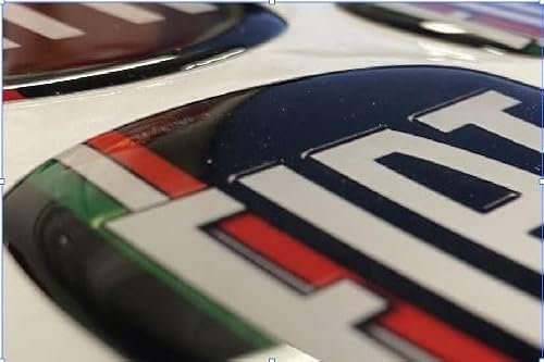 adesivi resinati decorativi sovrapponibili e con misure compatibili con fregi automobilistici esistenti. Colore nero/bandiera italia (GRANDE PUNTO/EVO)