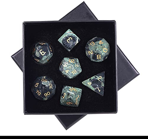 mookaitedecor 7 Stücke Kristall Polyedrische DND Würfel Set, Polierte Trommelsteine Würfel für RPG MTG Tischspiele Heim Dekoration, Kambaba Jaspis