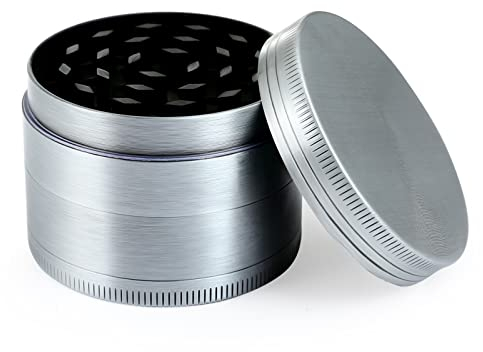 Bäcker & Lecker Pollen Grinder Crusher Kräutermühle für getrocknete Kräuter Spice Gewürze Herb aus Zinklegierung 4-teilig Set mit Pollen Scraper Antik Silber, 5 x 3.5 CM