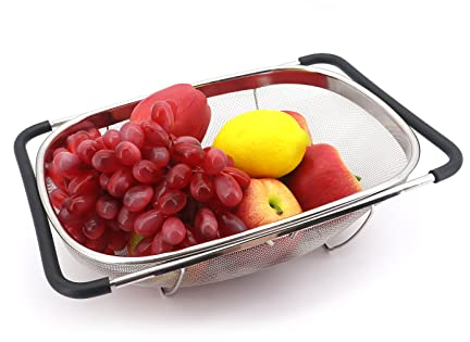 MoYouno The Sink Stainless Steel Colander,with Rubber Grip Handles 6 Quarts Colander,Fine Mesh Strainer Baskets Kitchen Colander for Kitchen Sink,Strain, Drain, Rinse (1pcs)