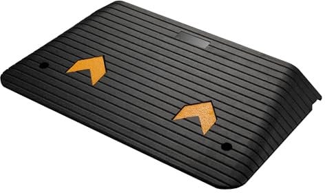 Wiltec Schwellenrampe bis 50 t, Rampe aus robustem Gummi 902 x 533 x 89 mm gelbe Reflexionsbänder und Schraubrillen, Auffahrrampe für Pkw, Motorrad, Rollstuhl oder Lkw