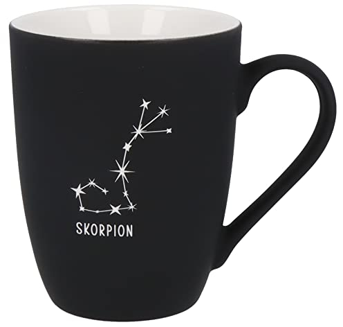 Spruchreif | Soft-Touch Tasse Schwarz Skorpion – Beidseitig gravierte Tasse mit Sternzeichen-Motiv | Persönliches Geschenk für Skorpion-Geborene